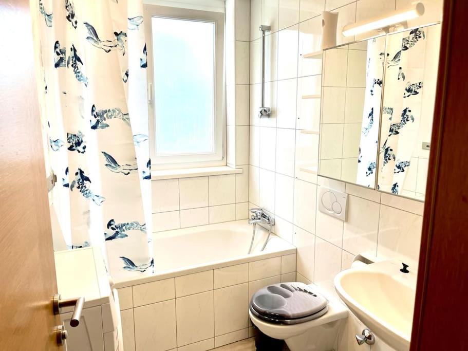Schoene Wohnung Mit Eigenen Eingang Und Terrasse Gosseling エクステリア 写真